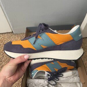 NEW BALANCE 237 Womens Shoes